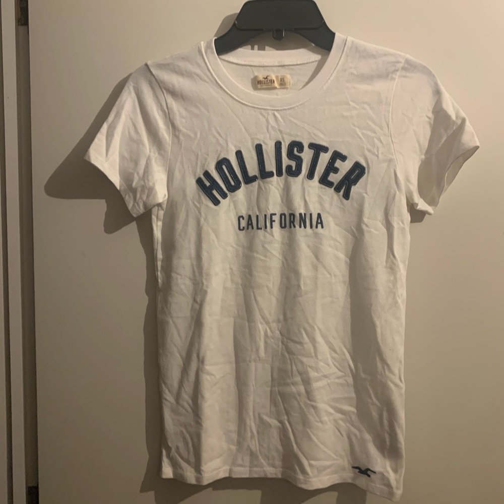 Women’s hollister shirt